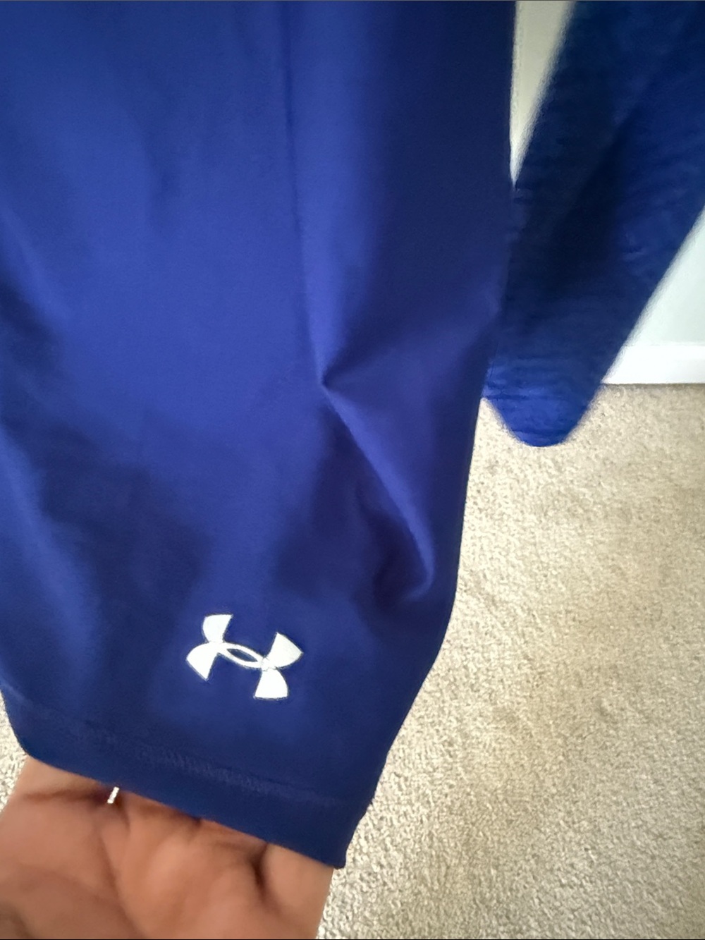 Under Armour UA HeatGear -Keeps You Cool - Long Sleeves Athletic Tee  Royal Blue - Picture 6 of 9